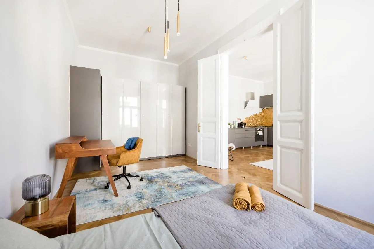 Elegant And Spacious Holiday Home Будапешт Венгрия