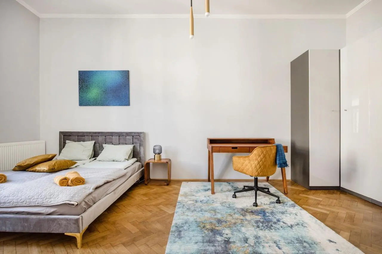 Elegant And Spacious Holiday Home Будапешт Венгрия